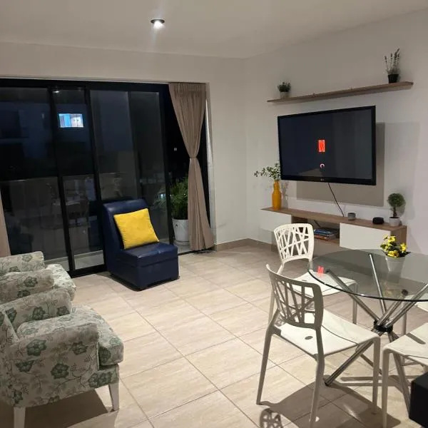 Lindo Departamento con Terraza Vista al Mar, Hotel in Pimentel