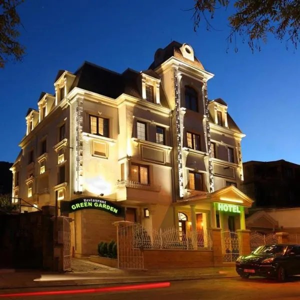 Hotel Green Garden, hotel in Shumen
