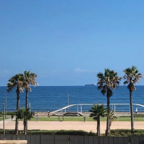 Appartement de Charme Avec Vue Sur Mer, ξενοδοχείο στην Καζαμπλάνκα