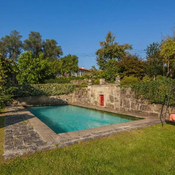 1720 Quinta da Cancela - Winery & Farmhouse – hotel w mieście Guimarães