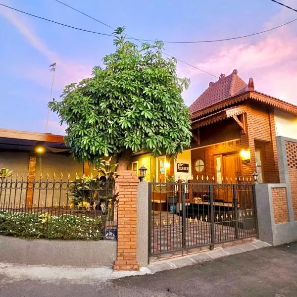 Omah Tabon Jogja - Close to Malioboro, hotel in Timuran
