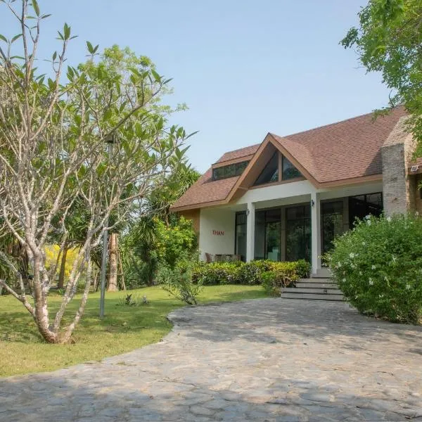 THAN KhaoYai Pak Chong 2-7 ppl & Private Lake、Ban Khlong Yangのホテル