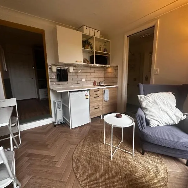 Cosy and Pet Friendly Blackheath Studio 2, hotel v destinaci Blackheath