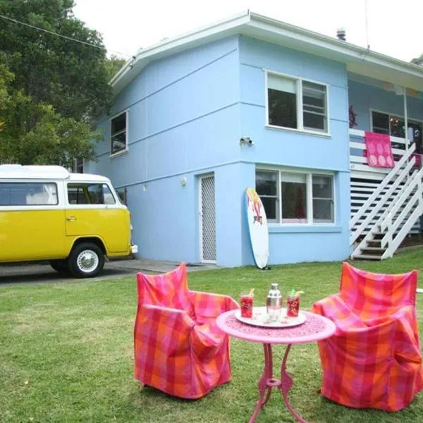 Laguna Blue Beach House-WIFI-Beach Access, hotel en Hyams Beach