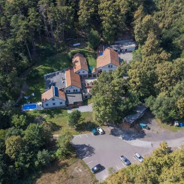 Rókabérc Vadászház Hotel, hotel v destinaci Erdőbénye