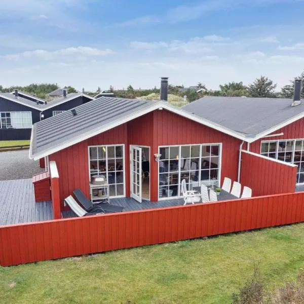 Feriehus 1048, hotel in Hvide Sande