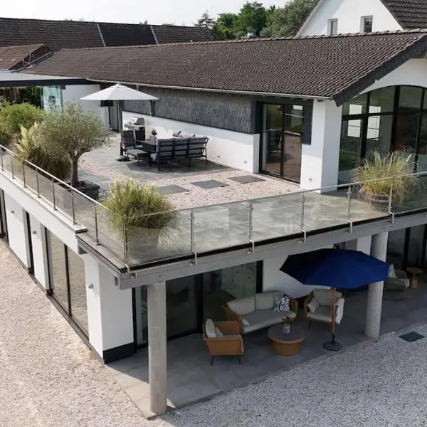 5Season- Luxus-Spa, Bar, Weinkeller, Billard, hotell i Leverkusen
