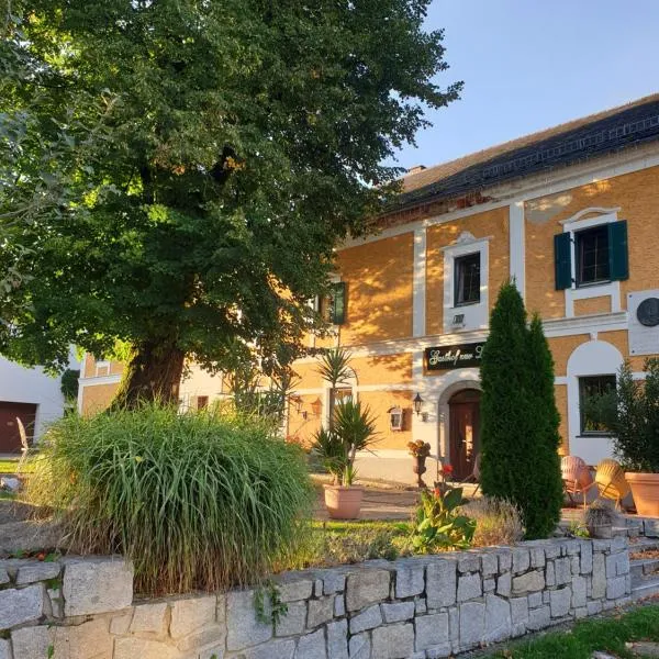 LINDENGUT - Boutique Hotel nahe IKUNA Park, hotel a Natternbach