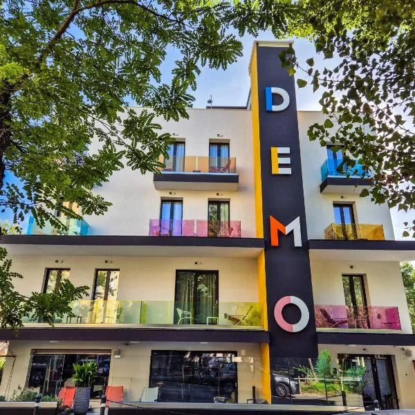 Demo Hotel Design Emotion, hotel in Rimini