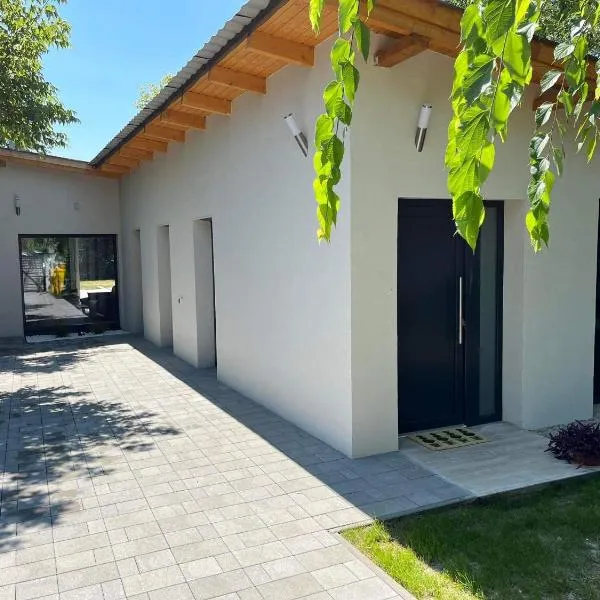 Tallian Lodge, hotel v destinaci Fonyód