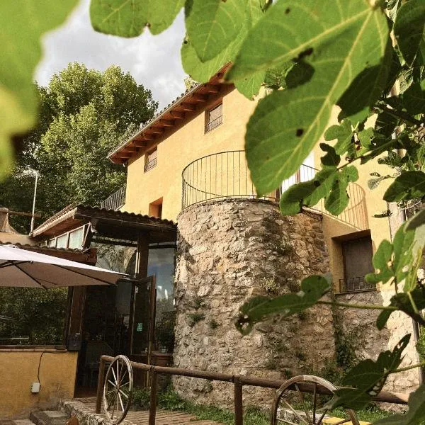 Alberg rural torre del baró、サン・ロレンゾ・デ・モルニスのホテル