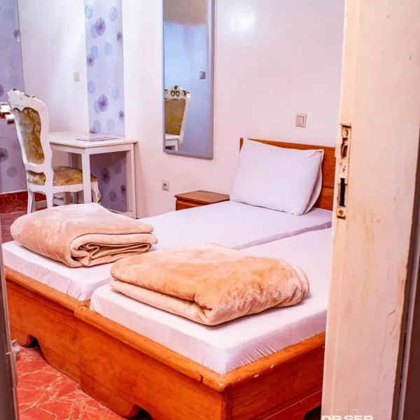 Bafoussam में, होटल CERGY PONTOISE Hôtel Bafoussam