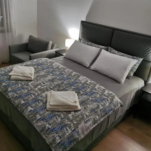 Apartman Good Night, hotel en Surčin