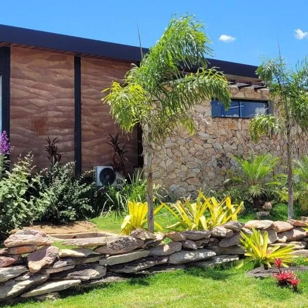 Divino Chalé em Condomínio Ecológico, hotel in Alto Paraíso de Goiás