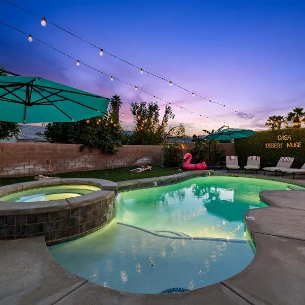 Casa Desert Muse with Heated Pool Spa Firepit Mini Golf and Games, hotel en Indio