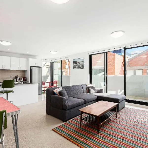 Right in the centre of town, hotel em Geelong