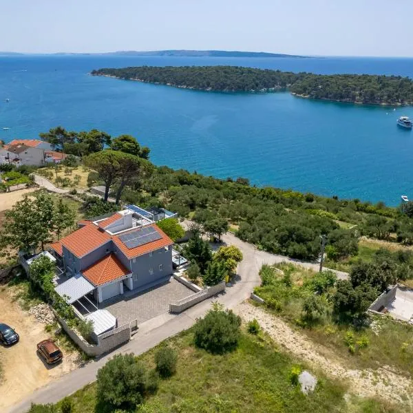 1 Bedroom Awesome Home In Rab, hôtel à Rab