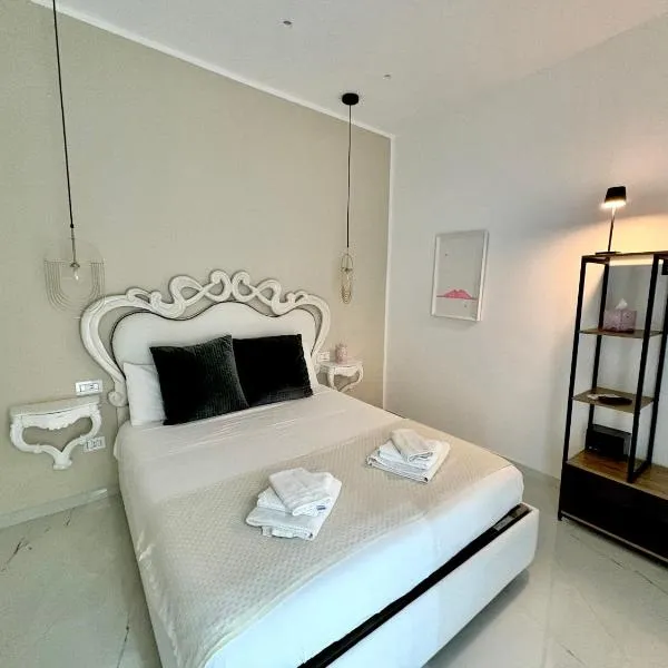 Maison Santa Lucia、ナポリのホテル