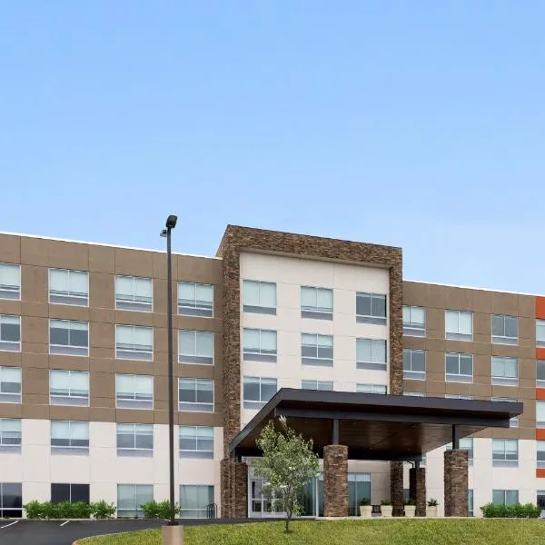 Holiday Inn Express & Suites Waynesboro East, ξενοδοχείο σε Waynesboro