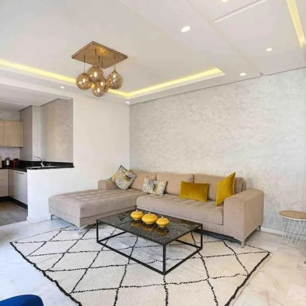 Elegant and Modern appart hôtel with Best location, hotel in Marrakesh