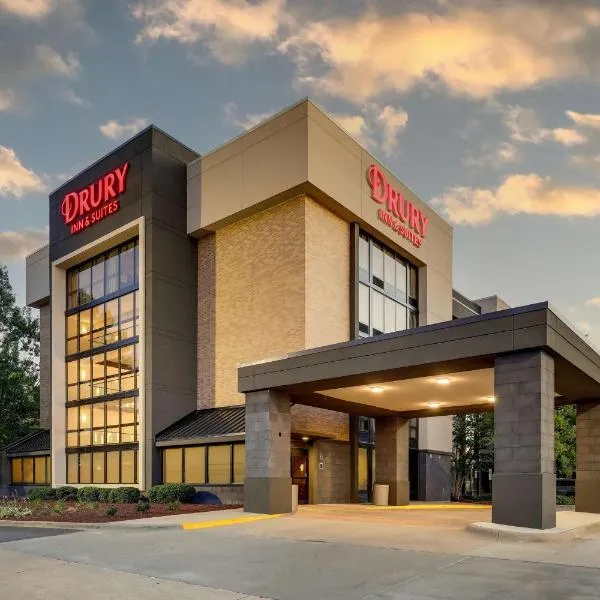 Drury Inn & Suites Charlotte University Place, hotel v destinaci Charlotte