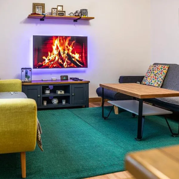Large bedroom, close to Airport and City Centre, hotel v destinaci Edinburgh