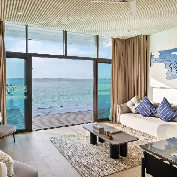 अबू धाबी में, होटल Bab Al Nojoum Hudayriyat Villas