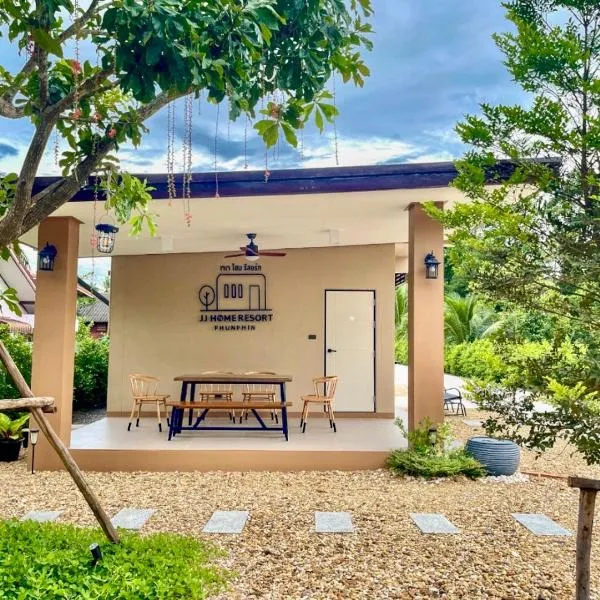 jj home resort, hotel in Phun Phin