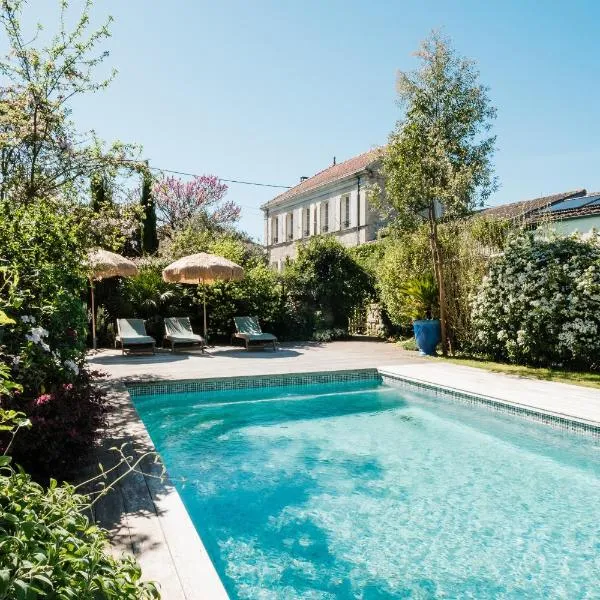 Le Clos de Landrais - 2 gîtes de charme 5 étoiles - Le Gite Caribou & Le Gîte Hermione, hotel em Landrais