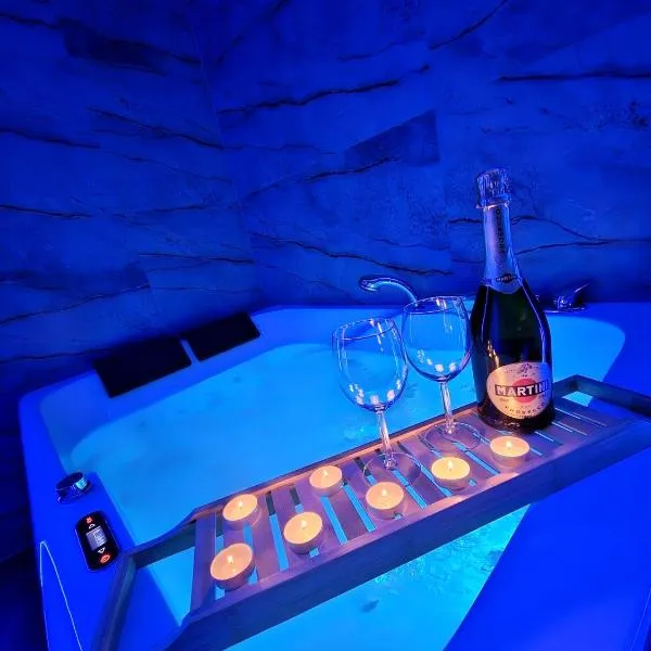 Apartament w Centrum z Jacuzzi, prywatny parking, klimatyzacja 4, hotel di Radom