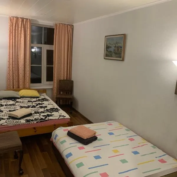 Delta 7 two big beds, hotel Tartuban