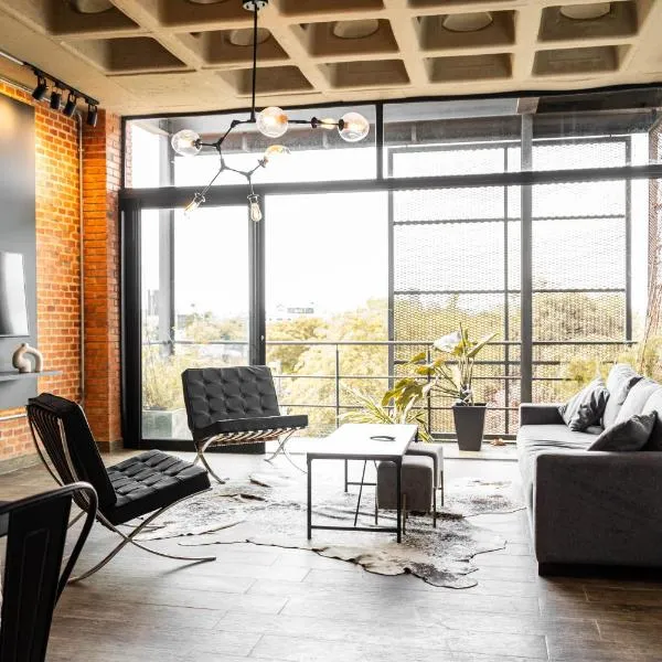 Spacious apartment with Style and Natural Light,位于亚松森的酒店