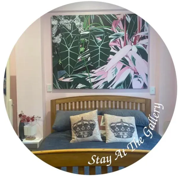 Stay at the art gallery, hotel a Mapua