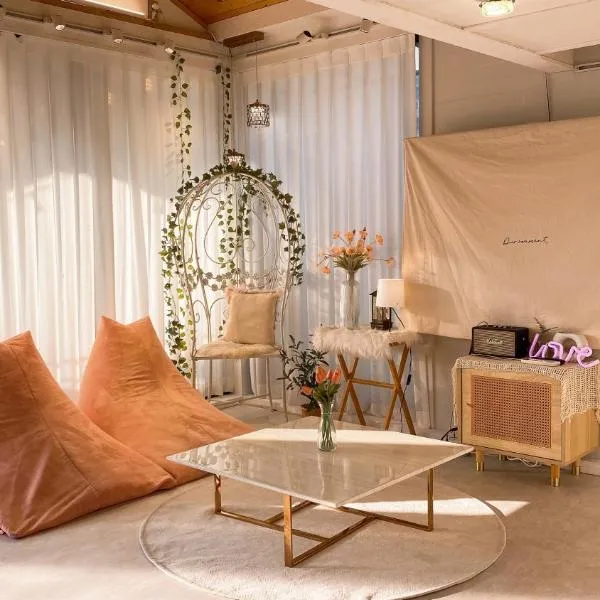 3min from Metro - Lodging with roof terrace - Convenient transport - CVS downstairs - Hot places nearby, Hotel in Seoul