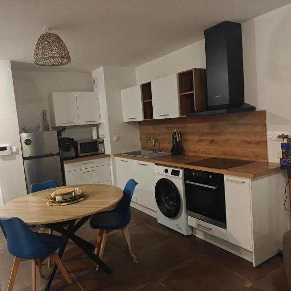 F2 cosy avec jardin, hôtel à Saint-Louis