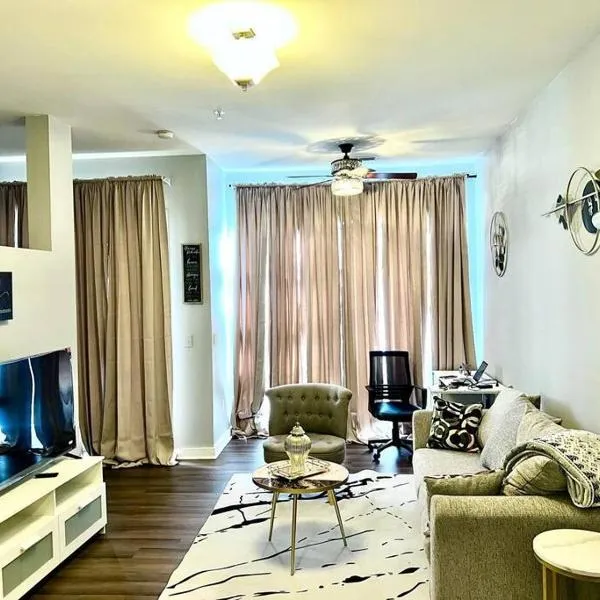 Beautiful Uptown Adventure Apartment, hotel in Charlotte