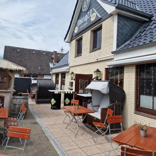 Schlaffass auf Stellplatz am Elbkrug 2 0、Büttelのホテル