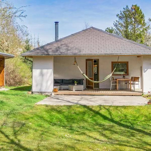 Wellness Oase med Sauna, Fodbad og Højhastighed Internet i Naturens Fred og Ro, hotel in Nibe