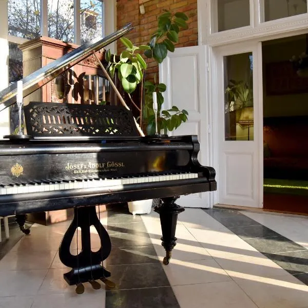 VILLA GIULIETTA BUDAPEST with GARDEN, FREE PARKING, hotel en Budapest