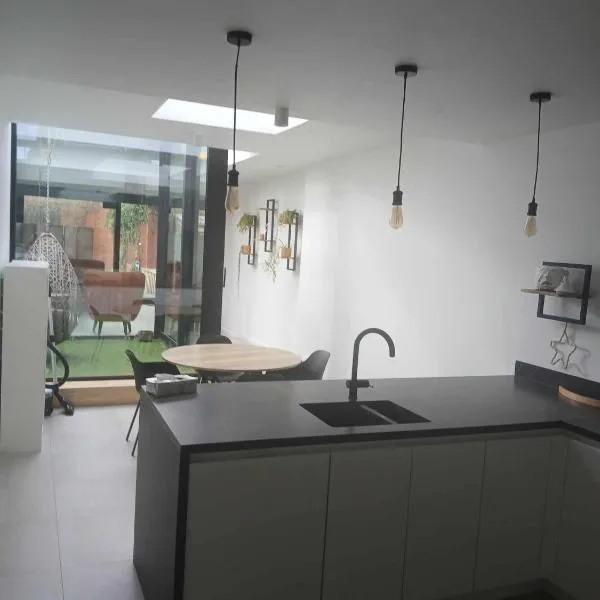 Eventjes Ertussenuit, hotell sihtkohas Brakel