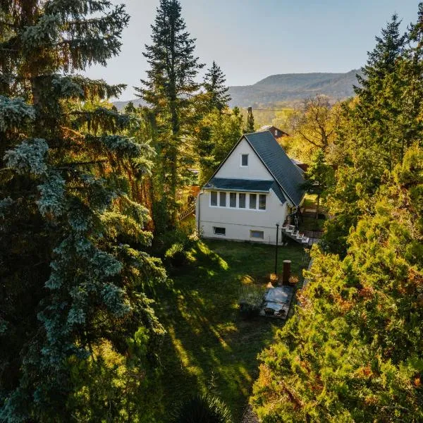 Mon Cherry Vendégház, hotel v Ostřihomi