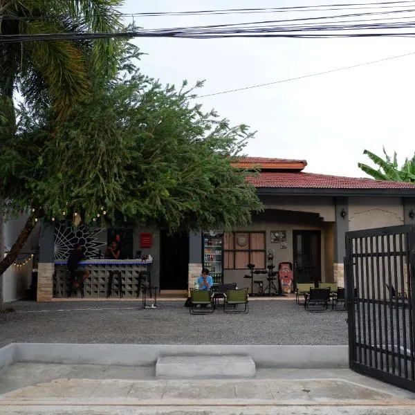 Pure's Place, hotel in Khanom