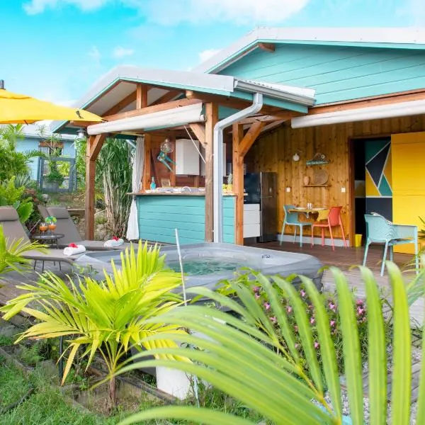 Bungalows Ti Lodge Martinique - près de la plage avec jacuzzi privé, hotel en Sainte-Luce