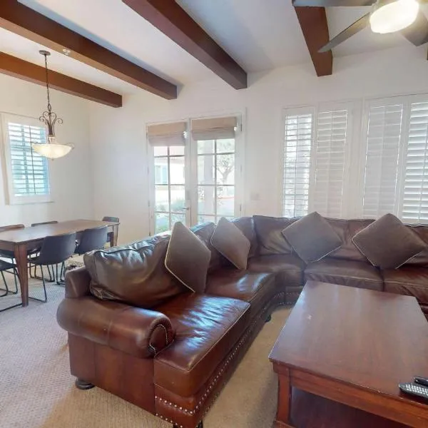 LV214 Convenient Downstairs 2 Bed Legacy Villa, ξενοδοχείο σε La Quinta