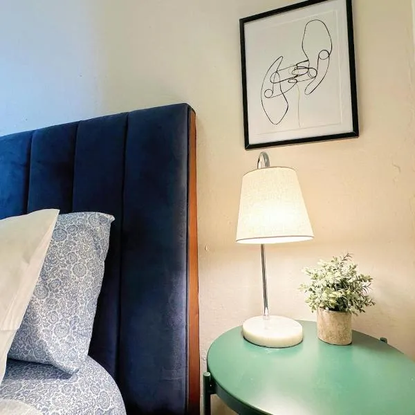 Jetsetter's Retreat Chic Studio Minutes from SJU, hotel en San Juan