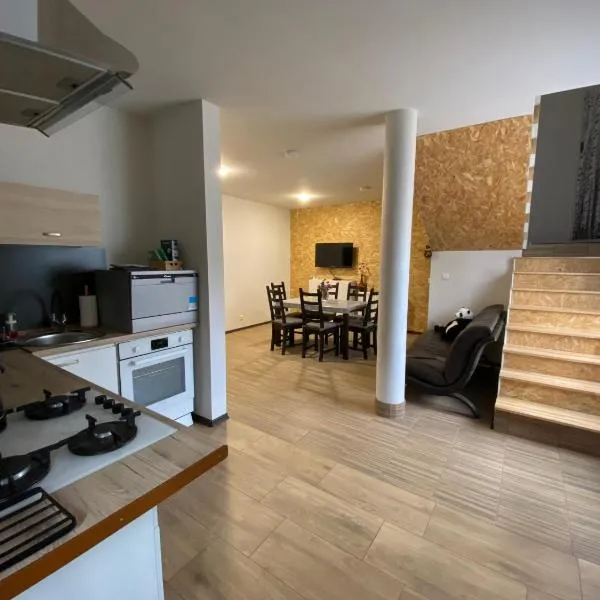 Przystań pod lasem Konarzew 71, hôtel à Piątek