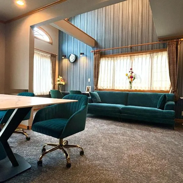 Five room 120 SKY TREE SENSOJI FreeParking 1292sqft, hotel in Tokyo