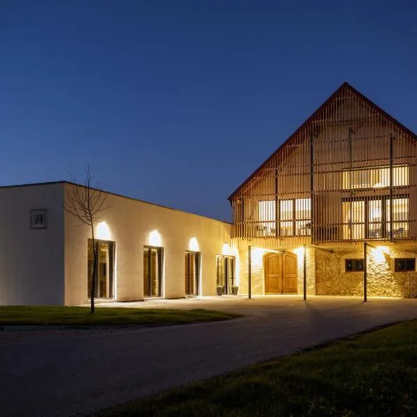 WINERY AND APARTMENTS MAROF, hotel in Bistrica ob Sotli