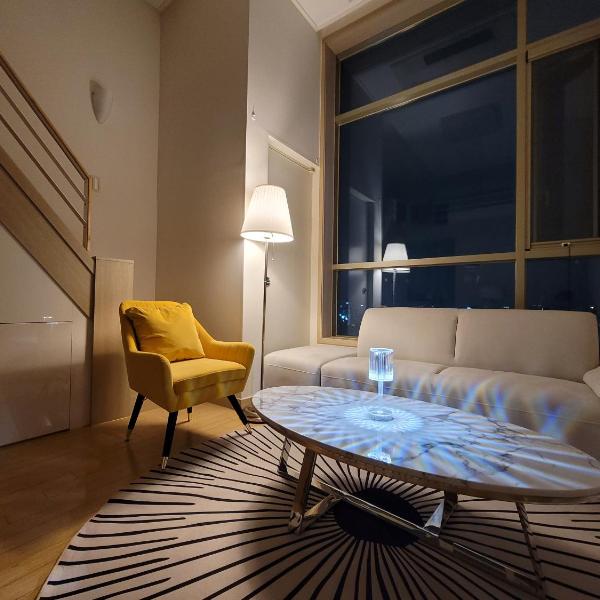 Skyview Duplex House-12, Seul