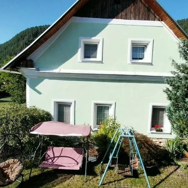 Zemianska Kúria Vachtár,位于Kráľová Lehota的酒店